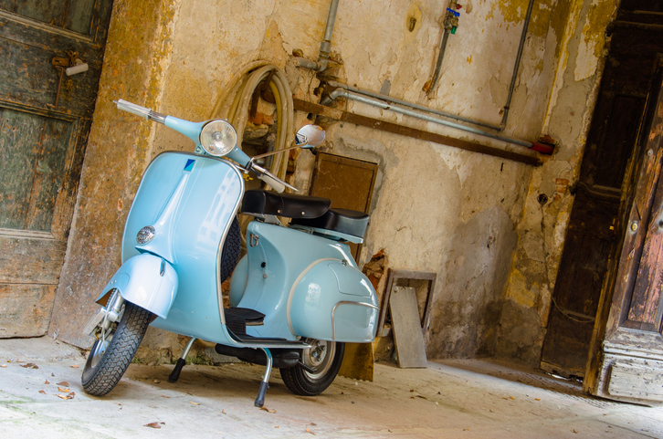 What Is the Difference Between a Scooter and a Moped?